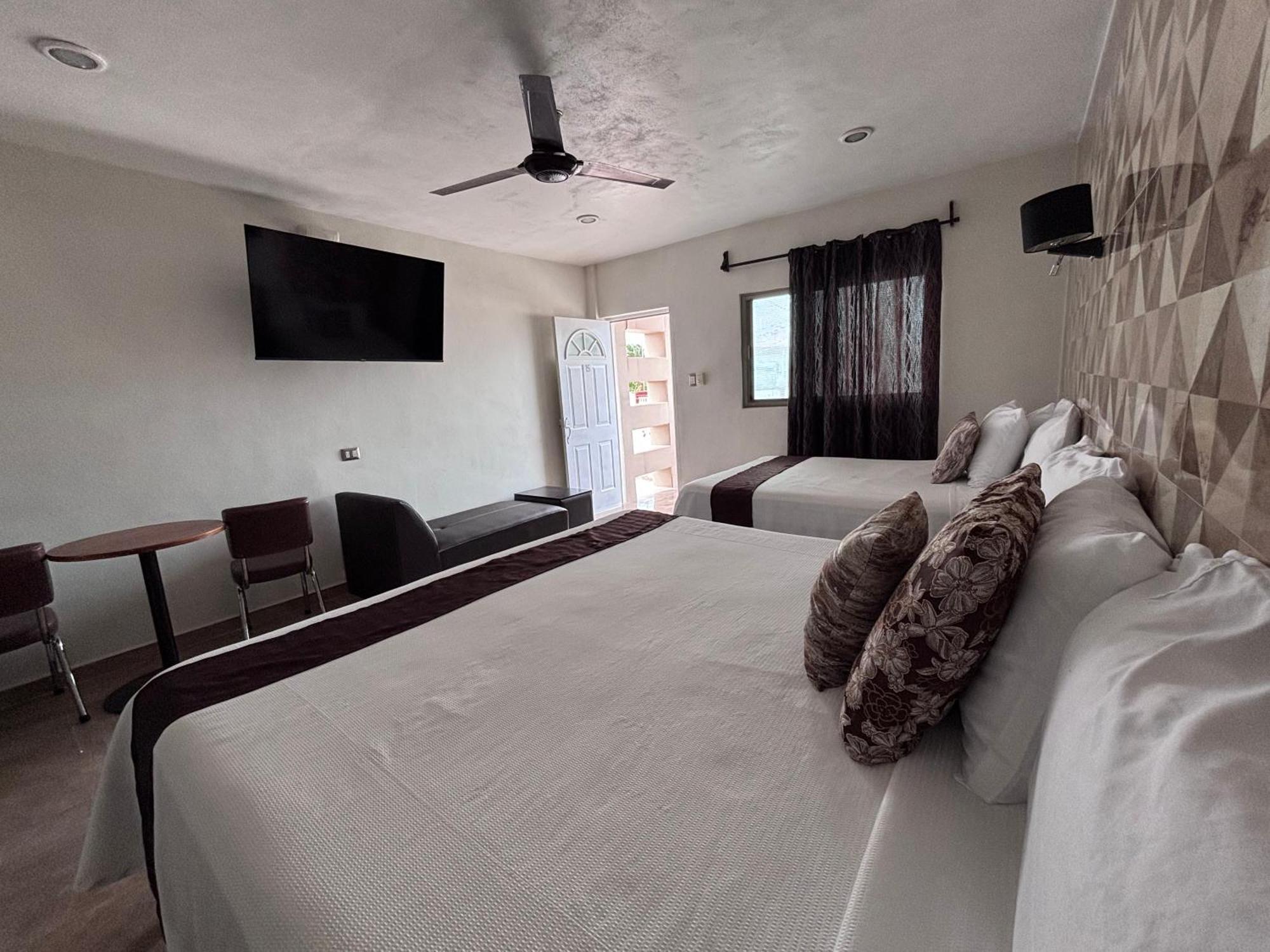 Hotel Posada Mercy Rio Lagartos Bagian luar foto